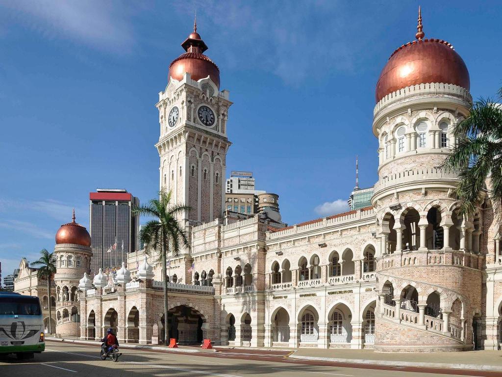 Khám Phá Kuala Lumpur: Những Khách Sạn Sang Trọng Nổi Bật Cho Kỳ Nghỉ Đáng Nhớ