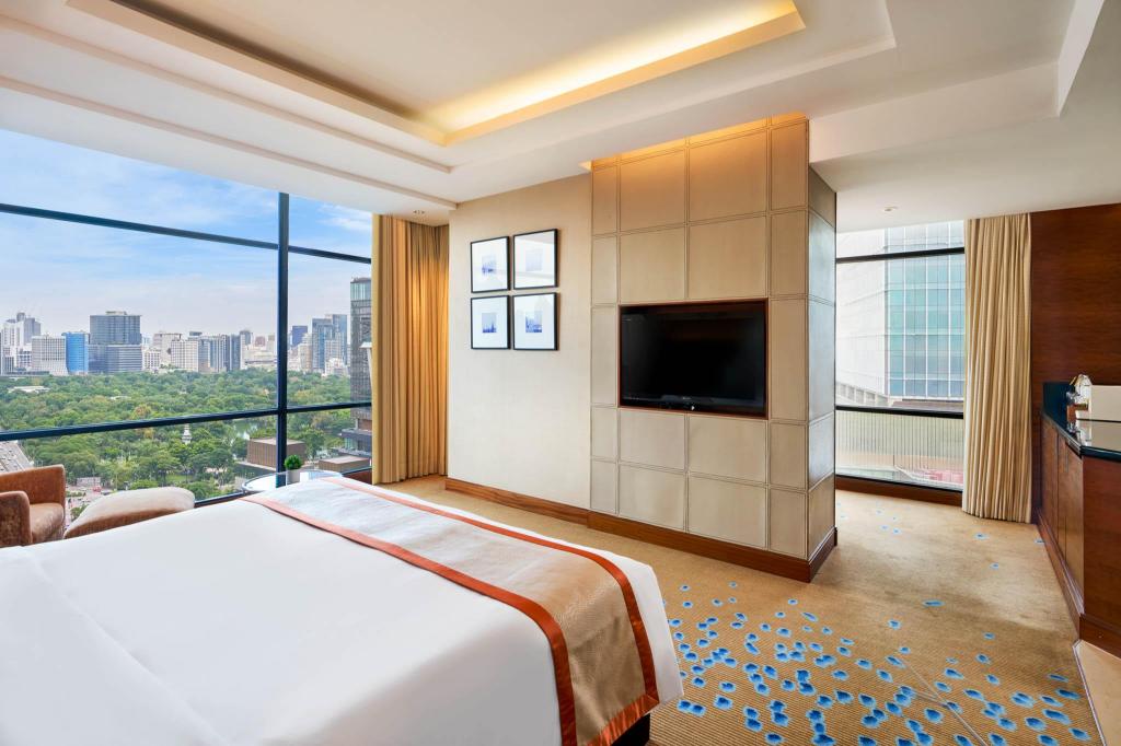 Khám Phá Sức Hút Sang Trọng: Tuyển Chọn Khách Sạn Đặc Sắc tại Sathorn, Bangkok